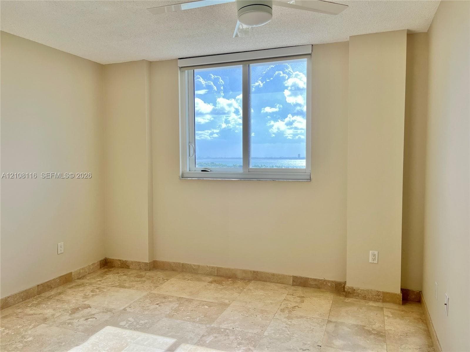 FLORIDA TOWERS CONDO · #1403 in Miami Beach - Photo 17