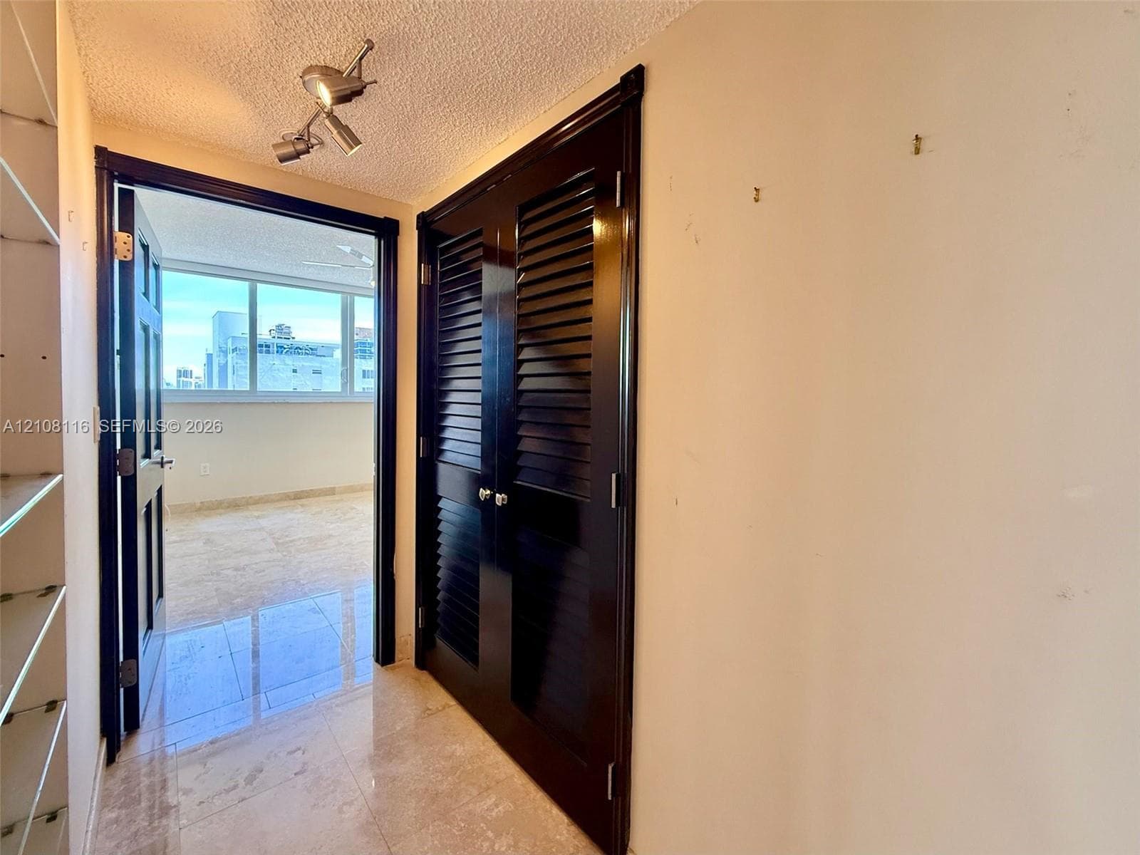FLORIDA TOWERS CONDO · #1403 in Miami Beach - Photo 22