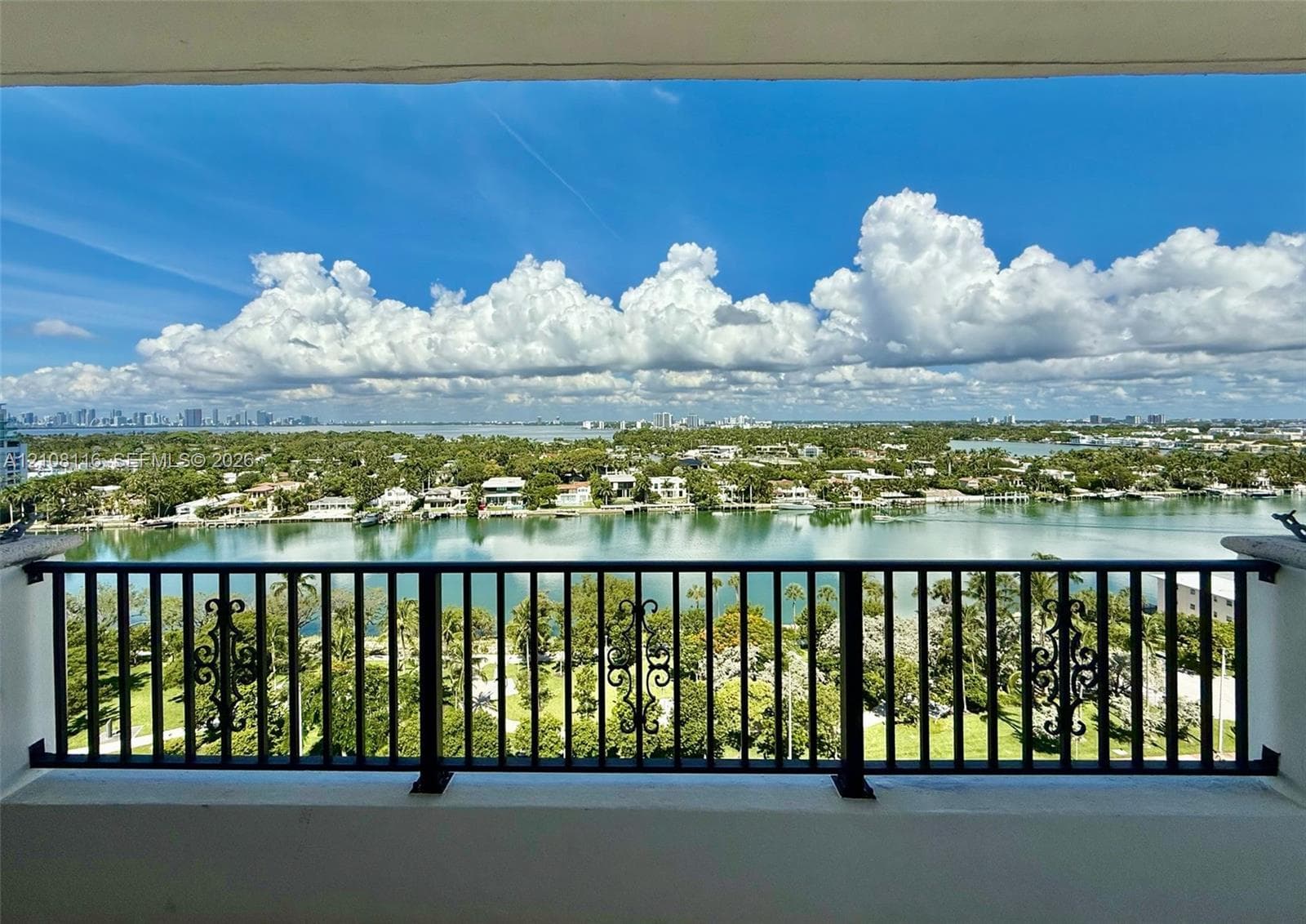 FLORIDA TOWERS CONDO · #1403 in Miami Beach - Photo 3
