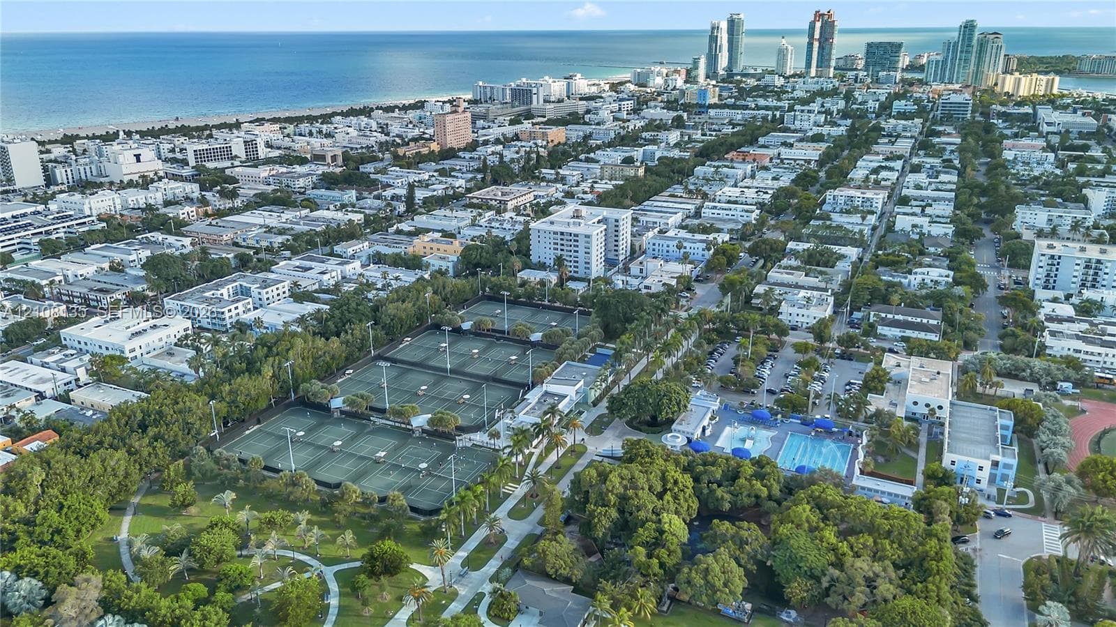 Meridian deco · #2 in Miami Beach - Photo 42