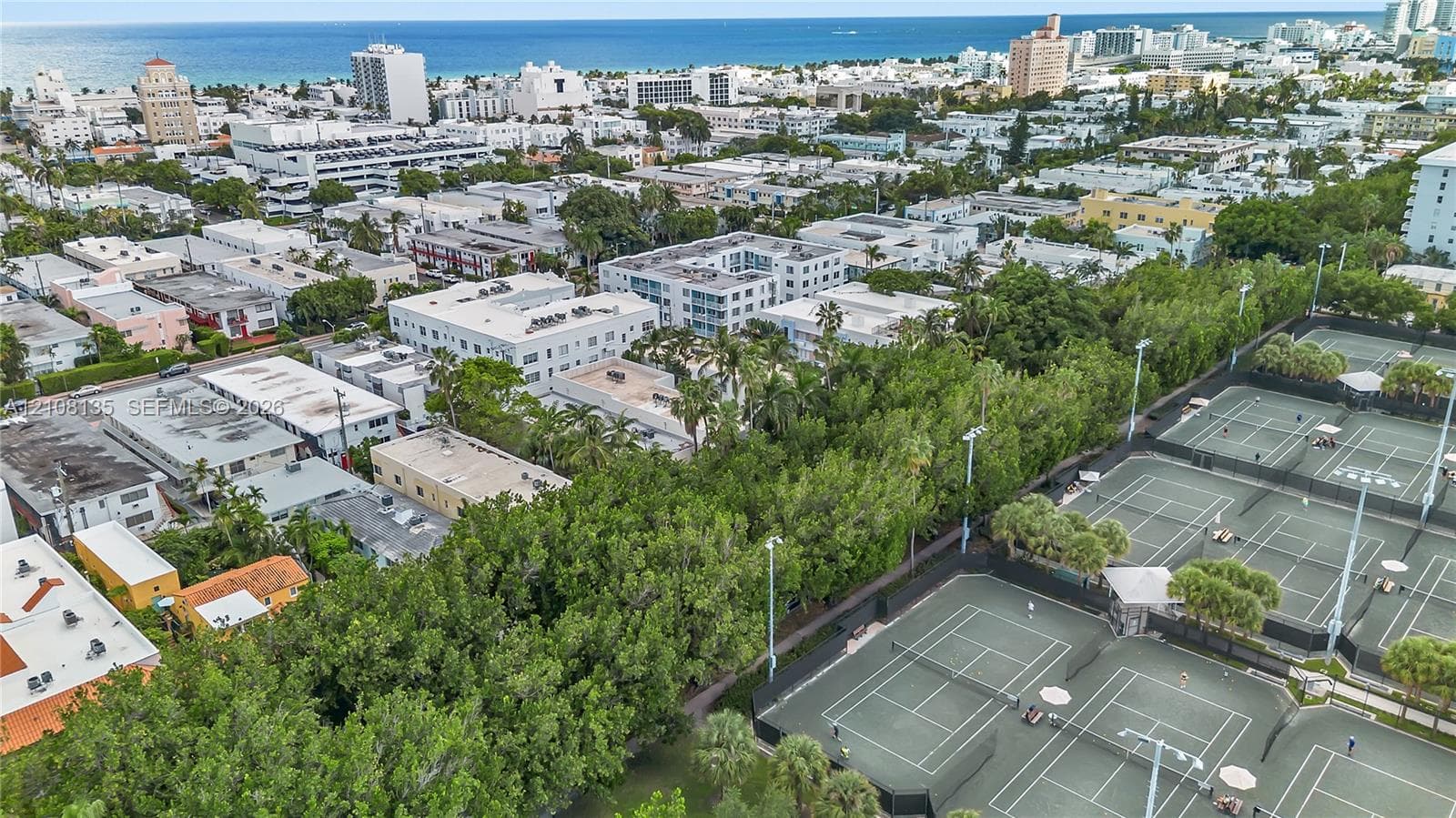 Meridian deco · #2 in Miami Beach - Photo 47