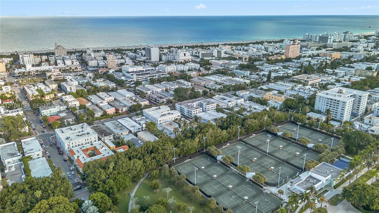 Meridian deco · #2 in Miami Beach - Photo 40
