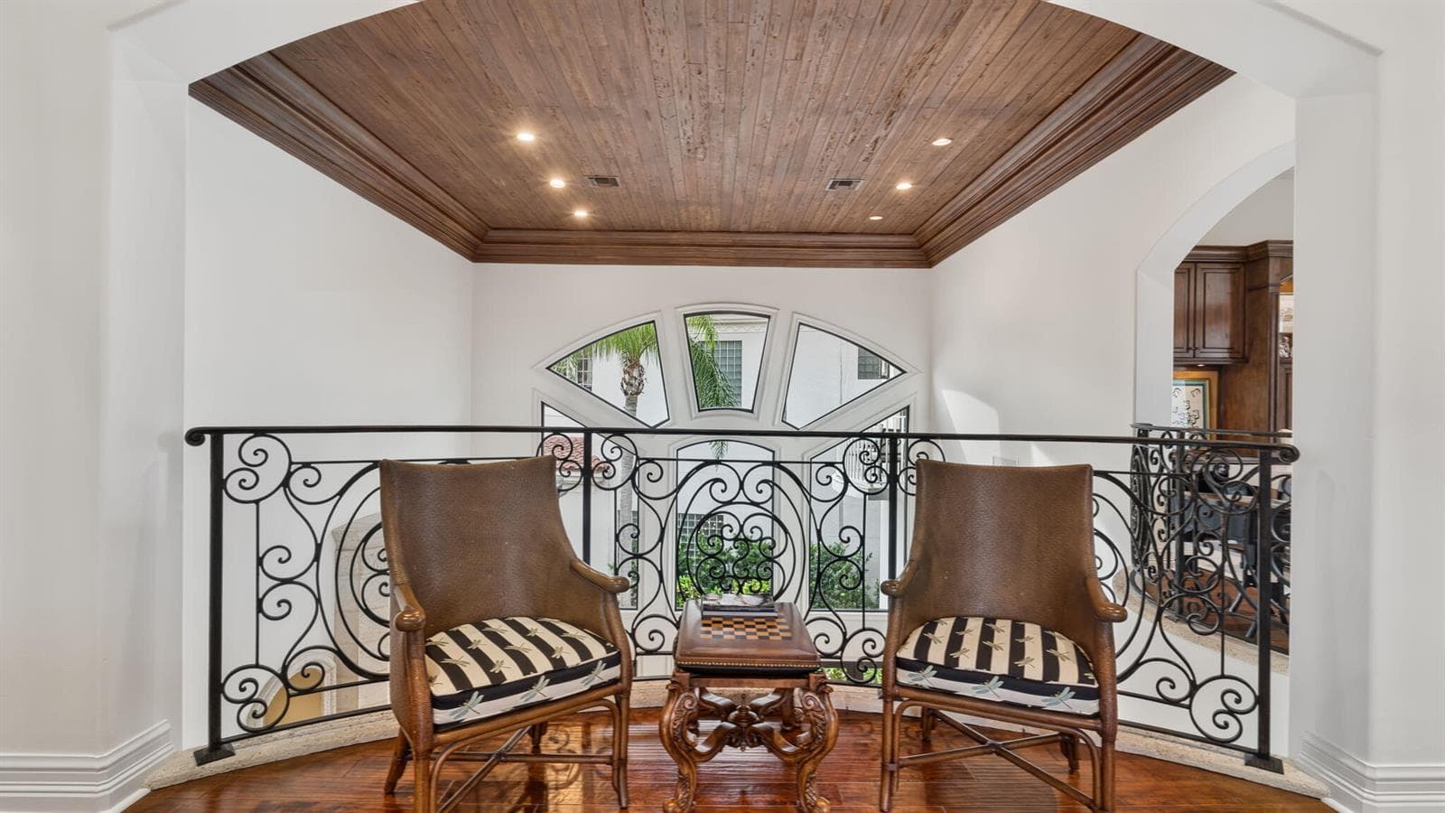 Upstairs sitting area