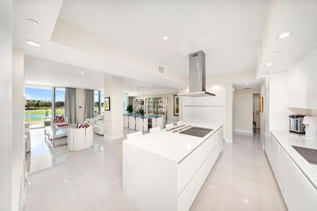 Kitchen with Italian Cabinetry