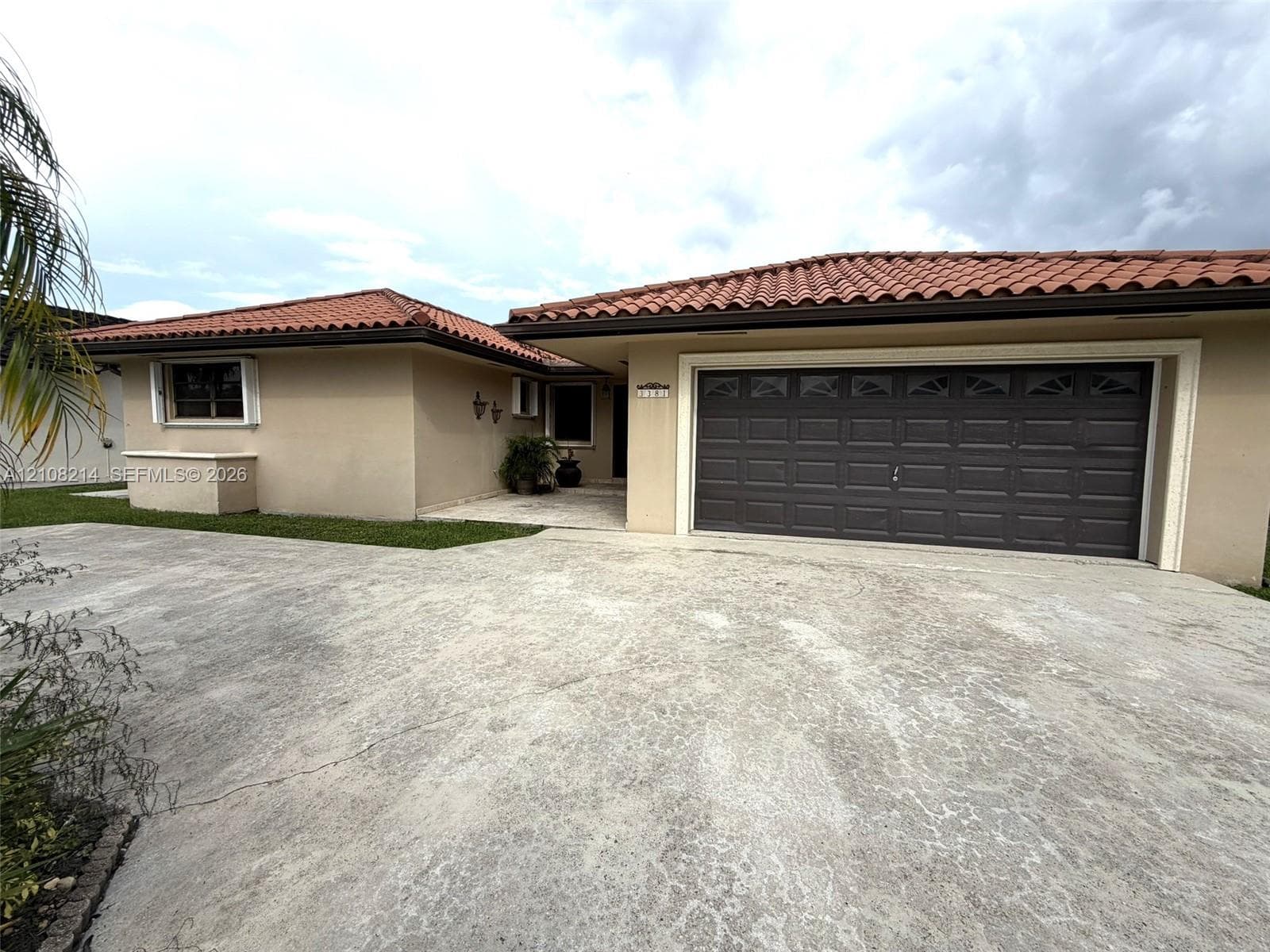 3381 SW 140th Ave photo 2