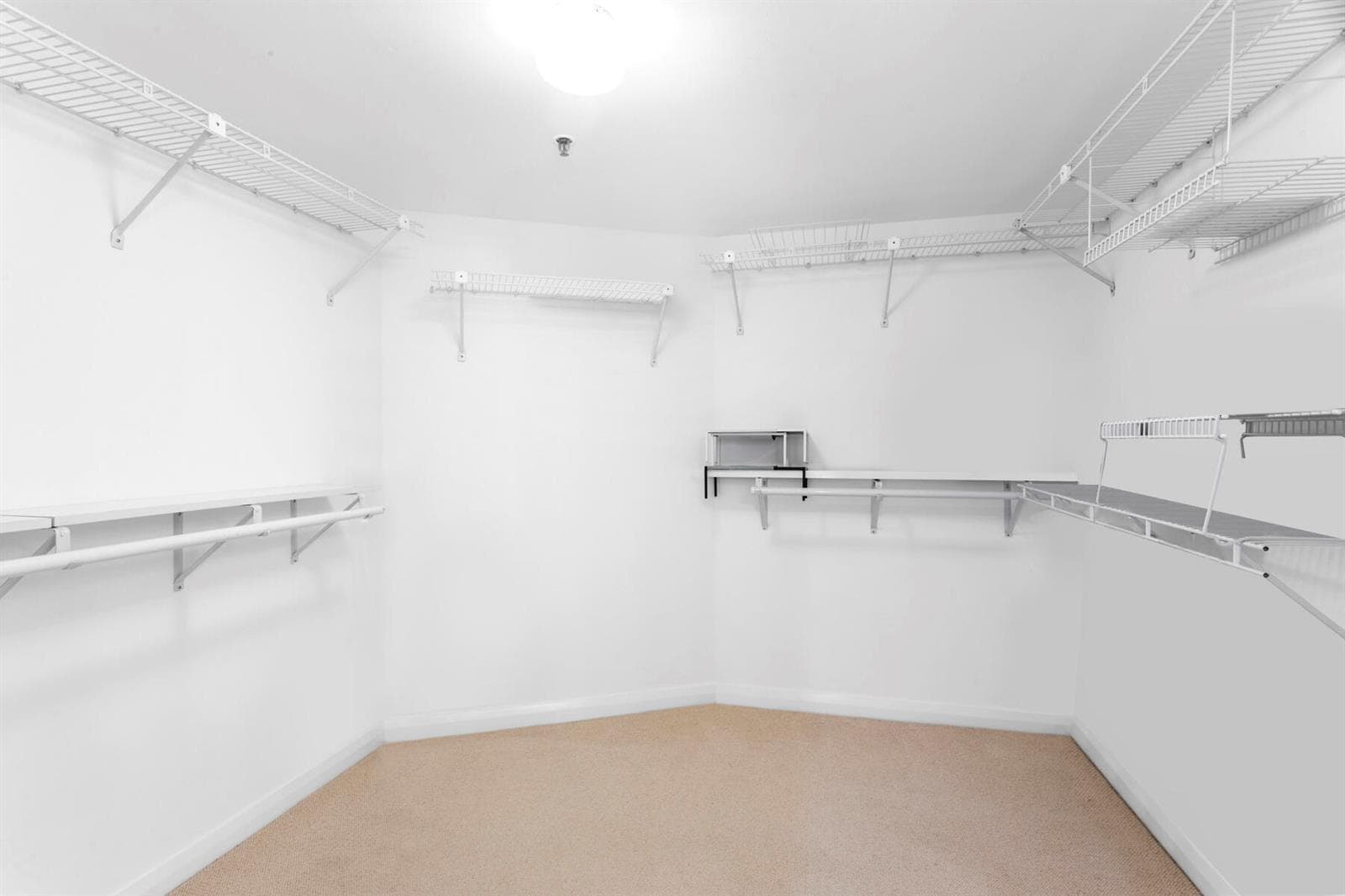 Walk in closet