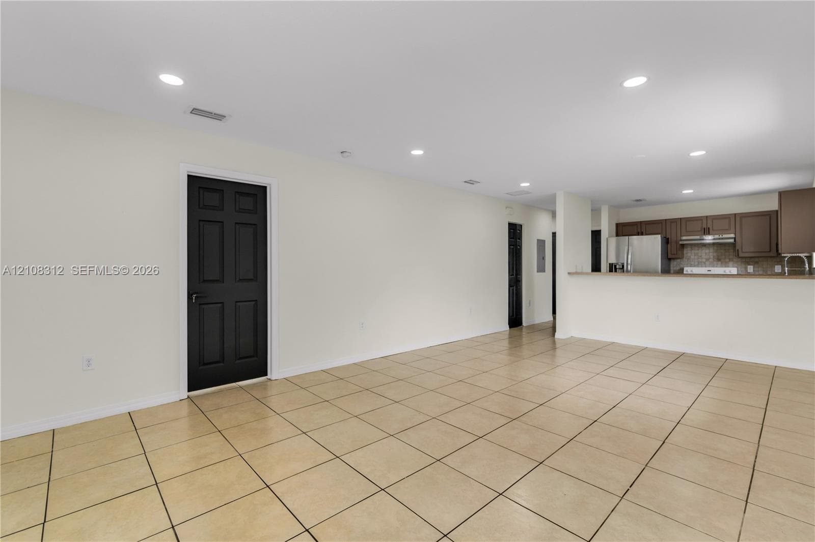 2425 NW 52nd St photo 6