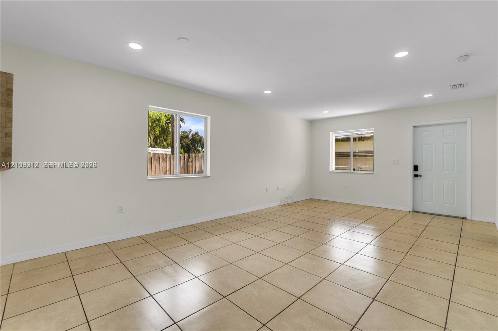 2425 NW 52nd St photo 4