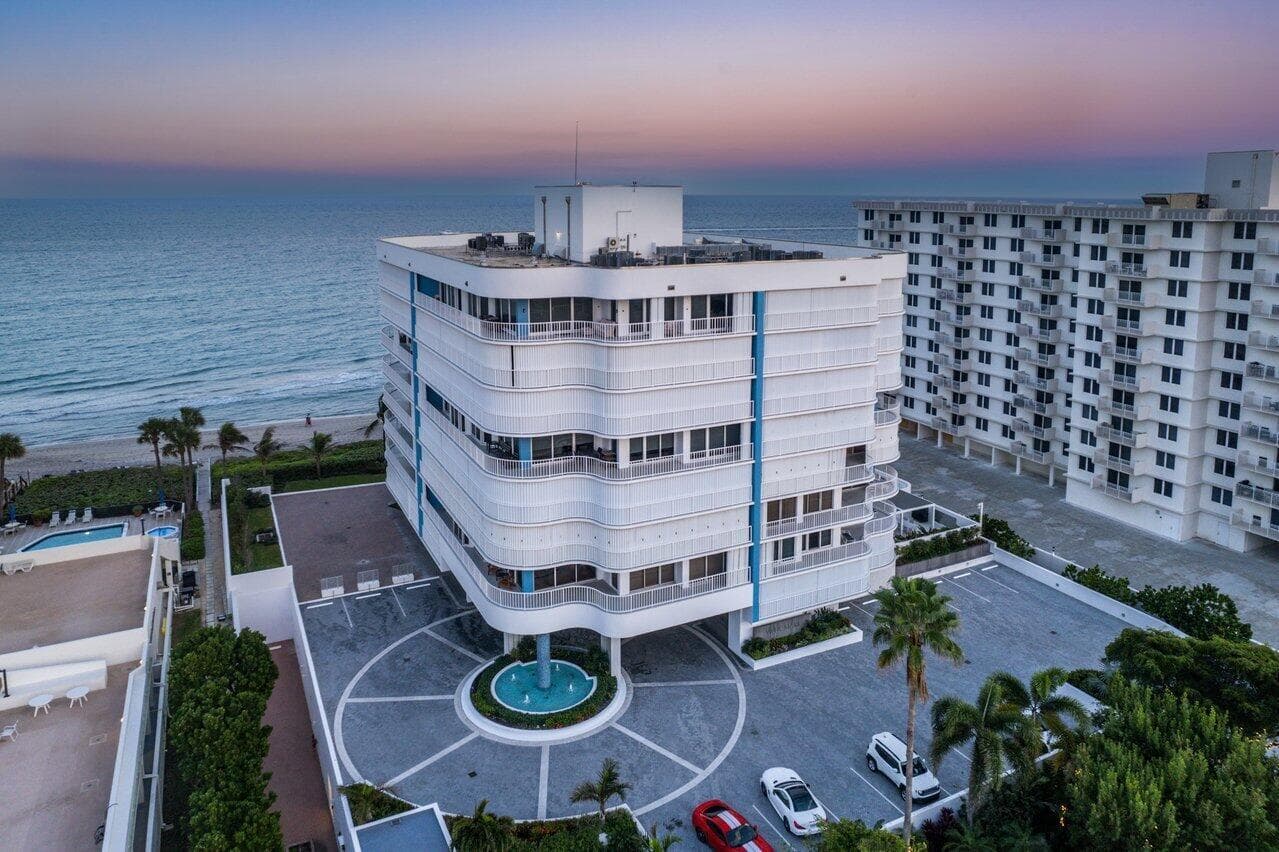 3211 S Ocean Blvd 402