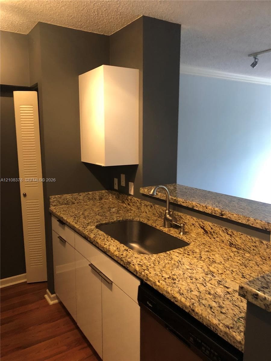 REGENT PARK CONDO · #411B in Hollywood - Photo 3