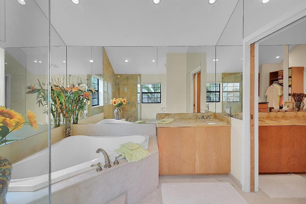 6130 Via Tierra Drive, Boca Raton