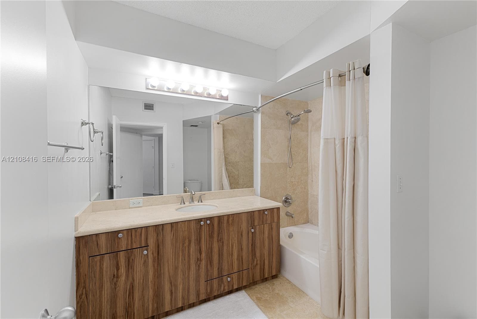 Waverly · #614 in Miami Beach - Photo 26