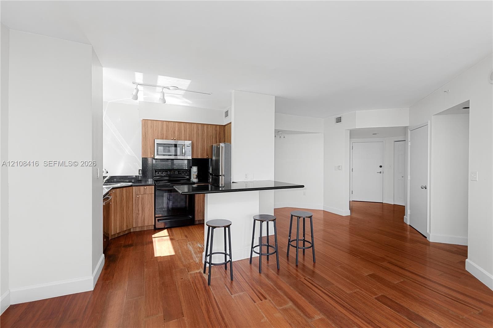 Waverly · #614 in Miami Beach - Photo 15