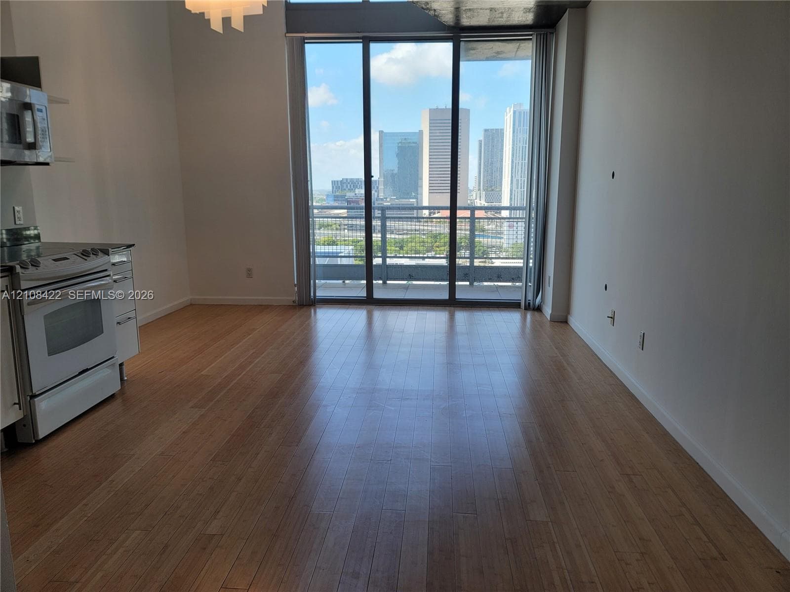 Neo Vertika Condo · #1919 in Miami - Photo 8