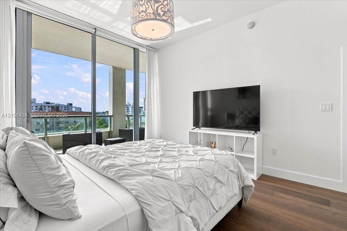 Carillon Miami Beach · #412 in Miami Beach - Photo 17