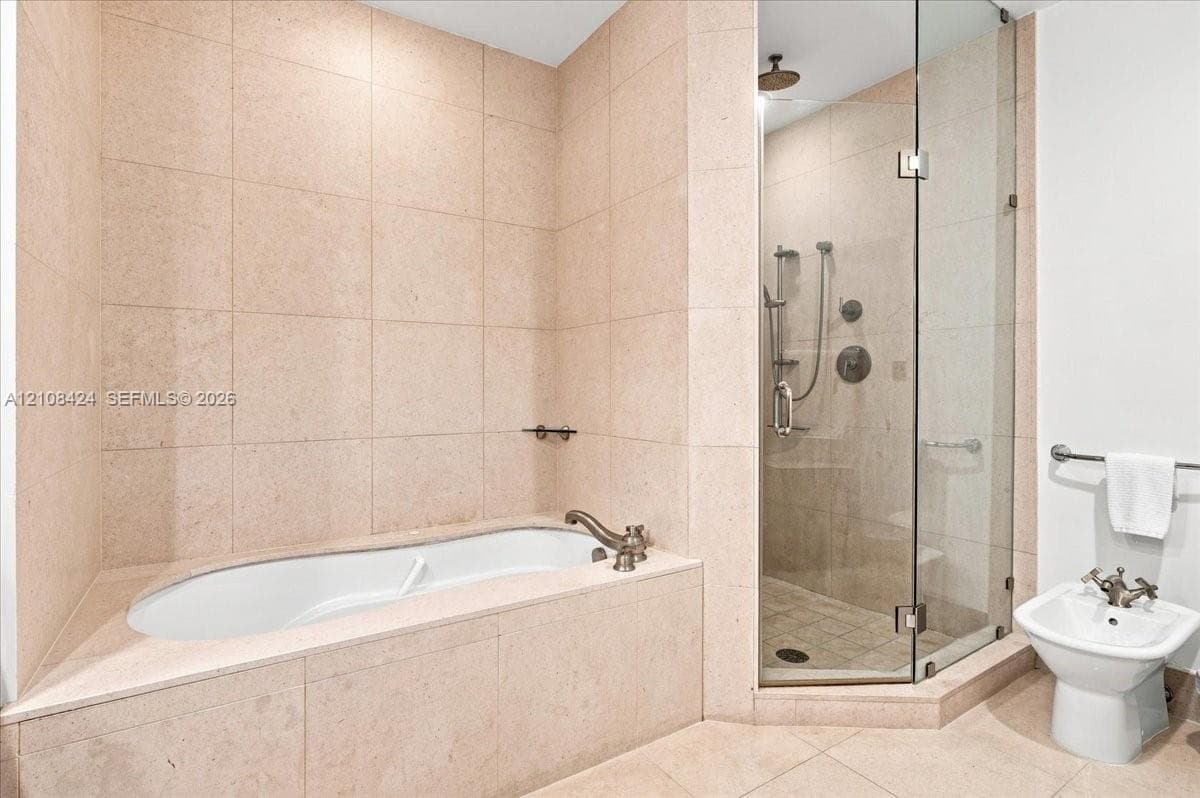 Carillon Miami Beach · #412 in Miami Beach - Photo 22