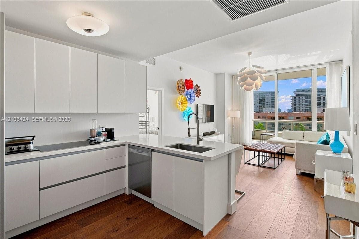 Carillon Miami Beach · #412 in Miami Beach - Photo 7