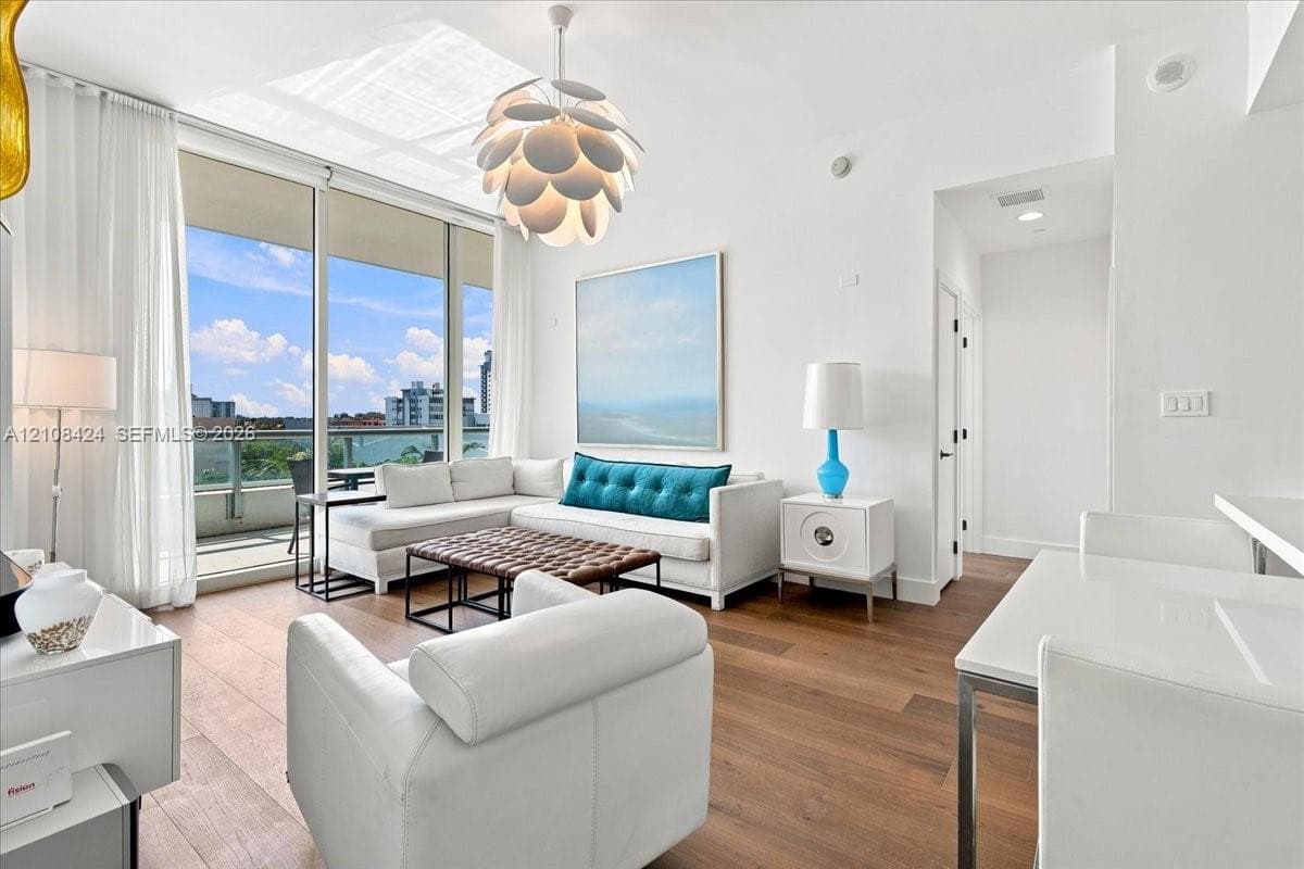 Carillon Miami Beach · #412 in Miami Beach - Photo 9