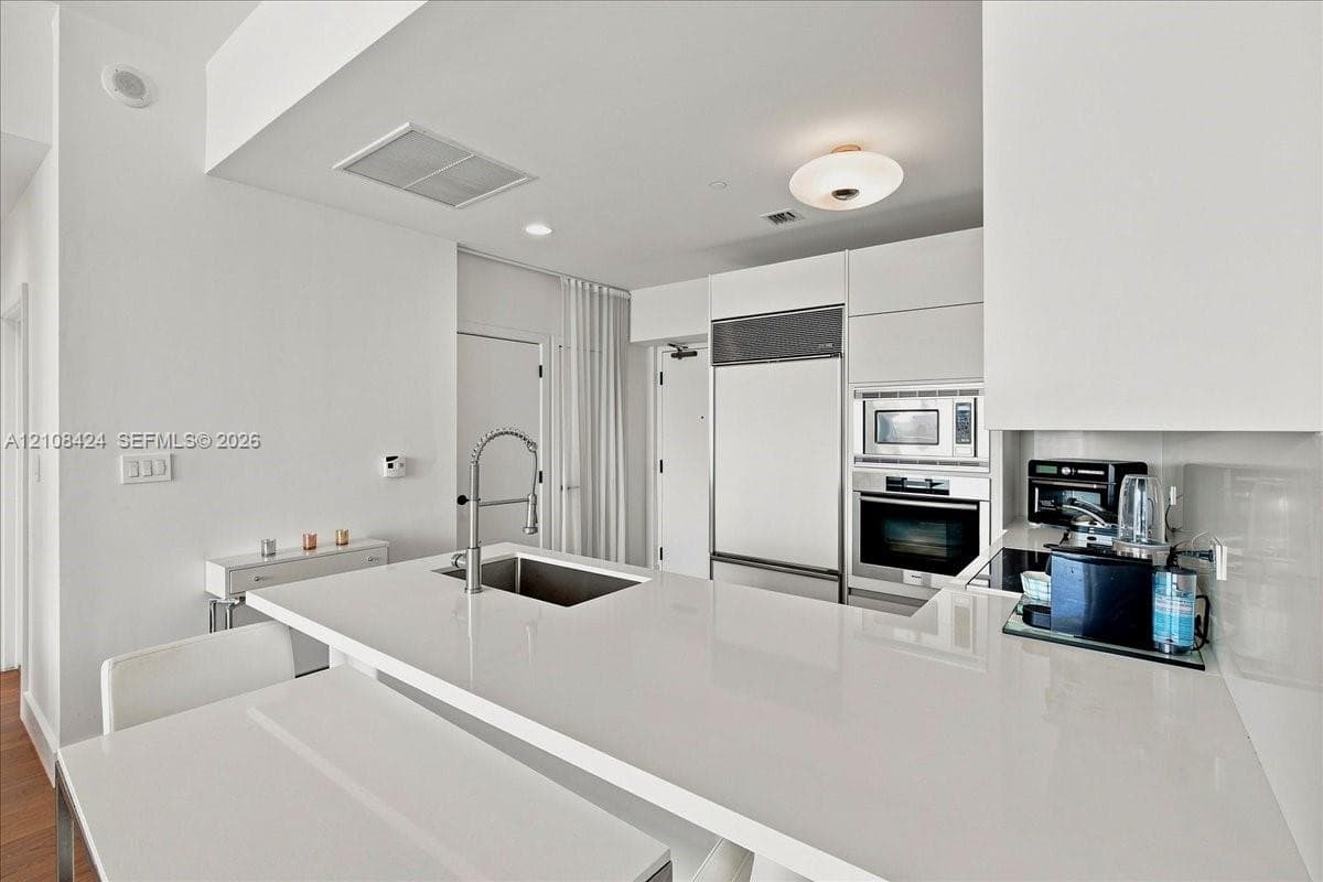 Carillon Miami Beach · #412 in Miami Beach - Photo 14