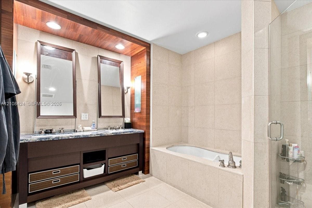 Carillon Miami Beach · #412 in Miami Beach - Photo 21
