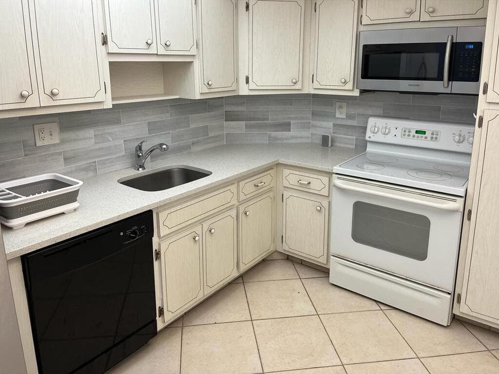Kitchen III
