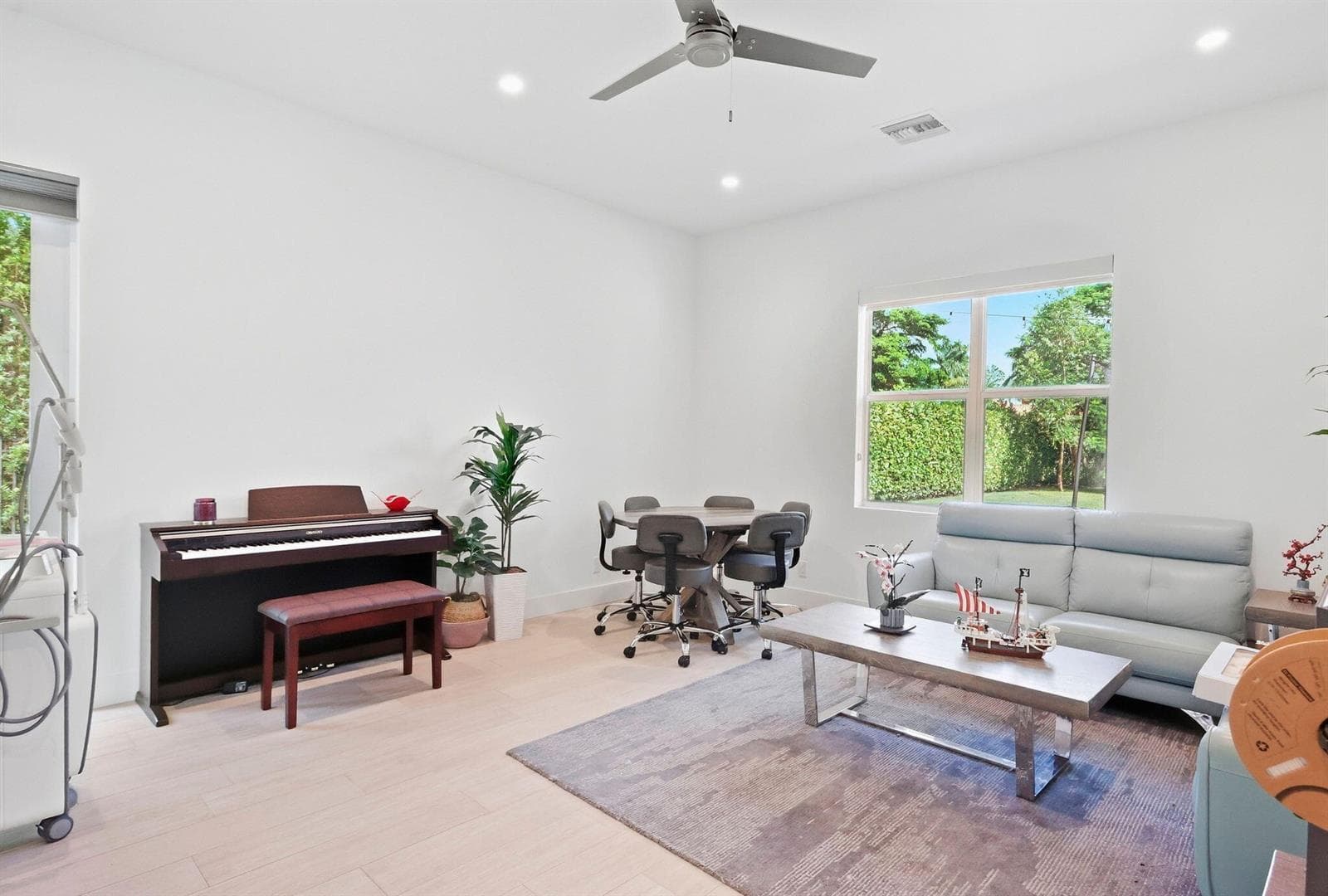 Bedroom 6/Office