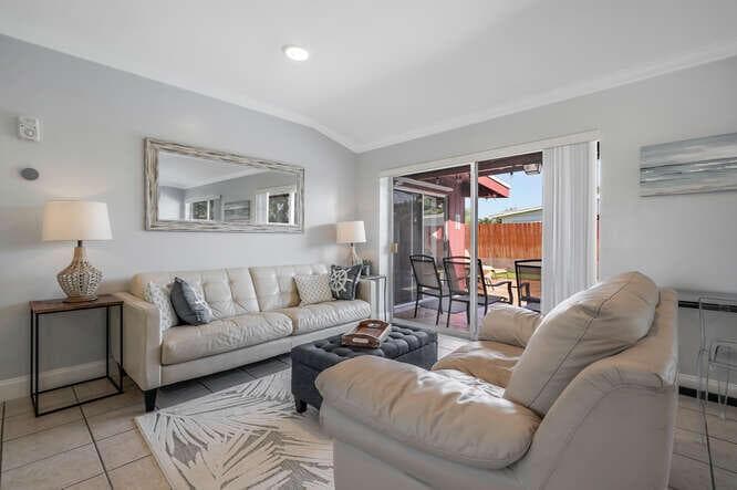 416 Lighthouse Drive North-small-008-037