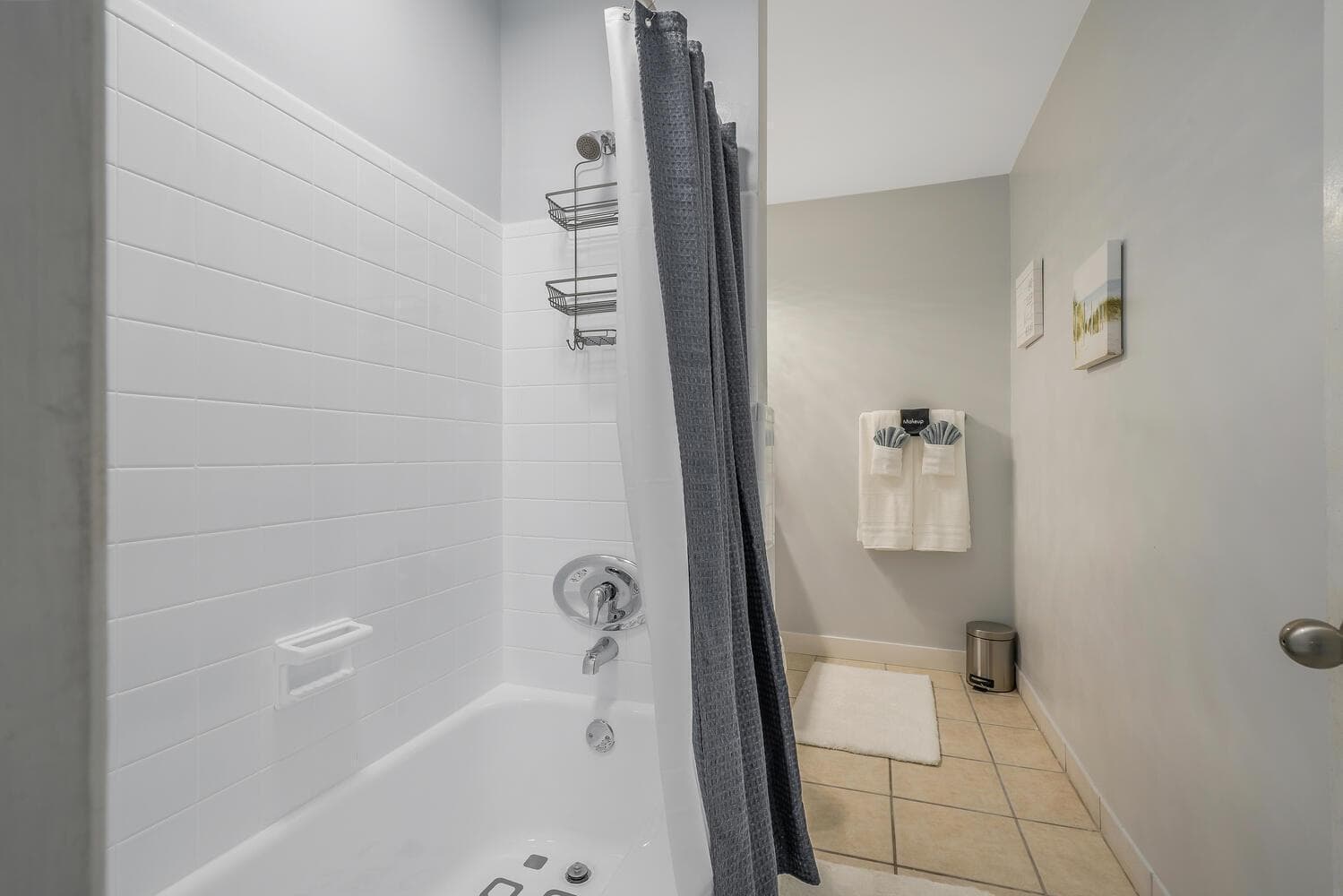 416 Lighthouse Drive North-large-016-027