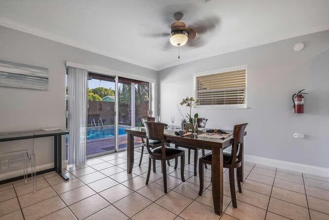 416 Lighthouse Drive North-small-009-012