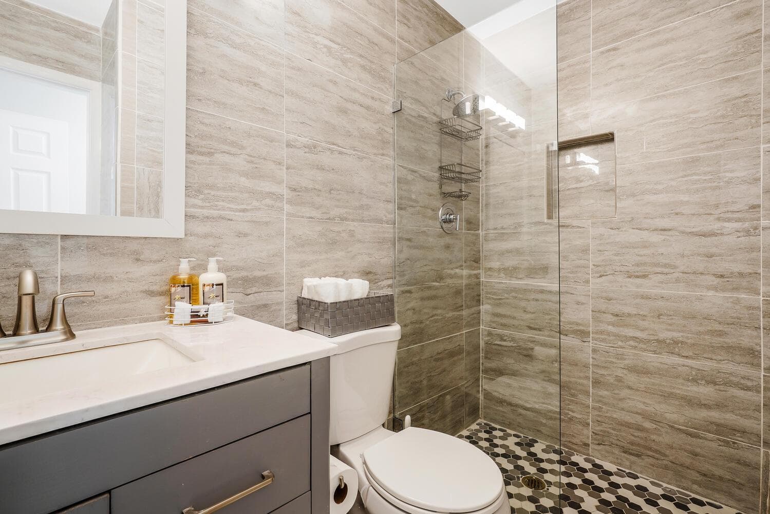 416 Lighthouse Drive North-large-022-021