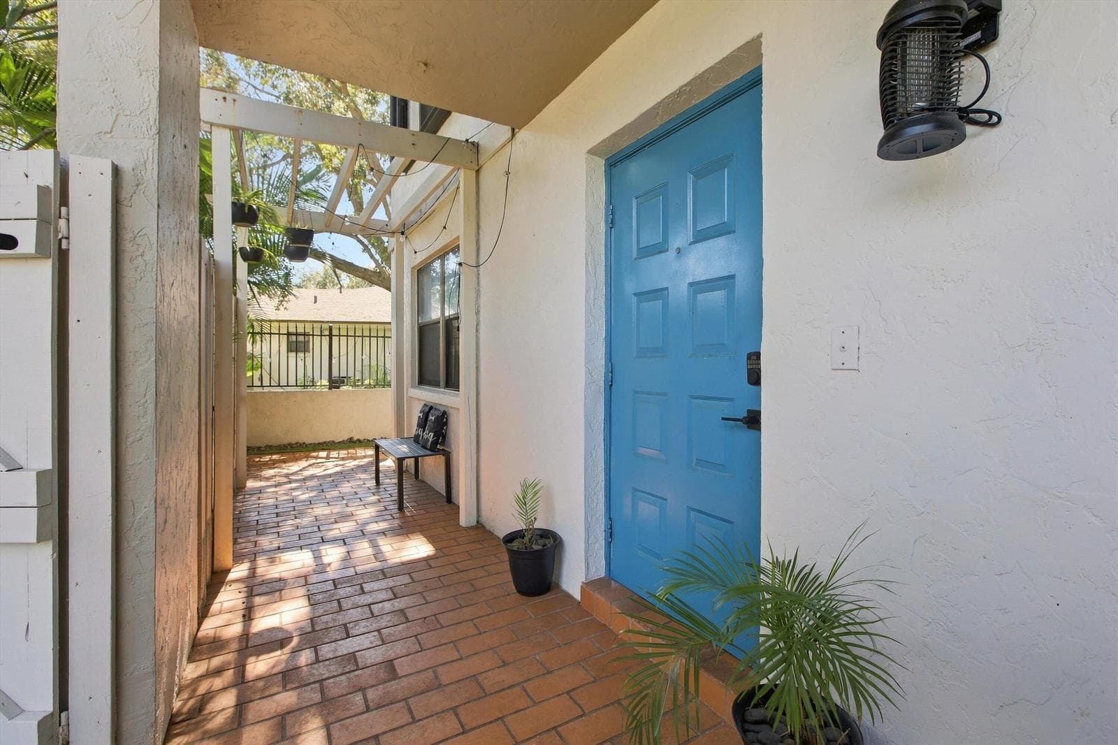 04-Front Porch