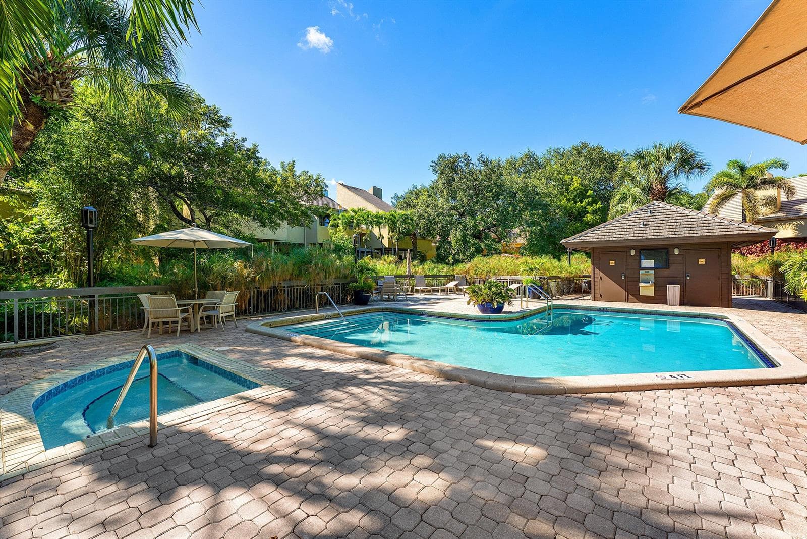 047-713SaintAlbansDrive-BocaRaton-FL-334