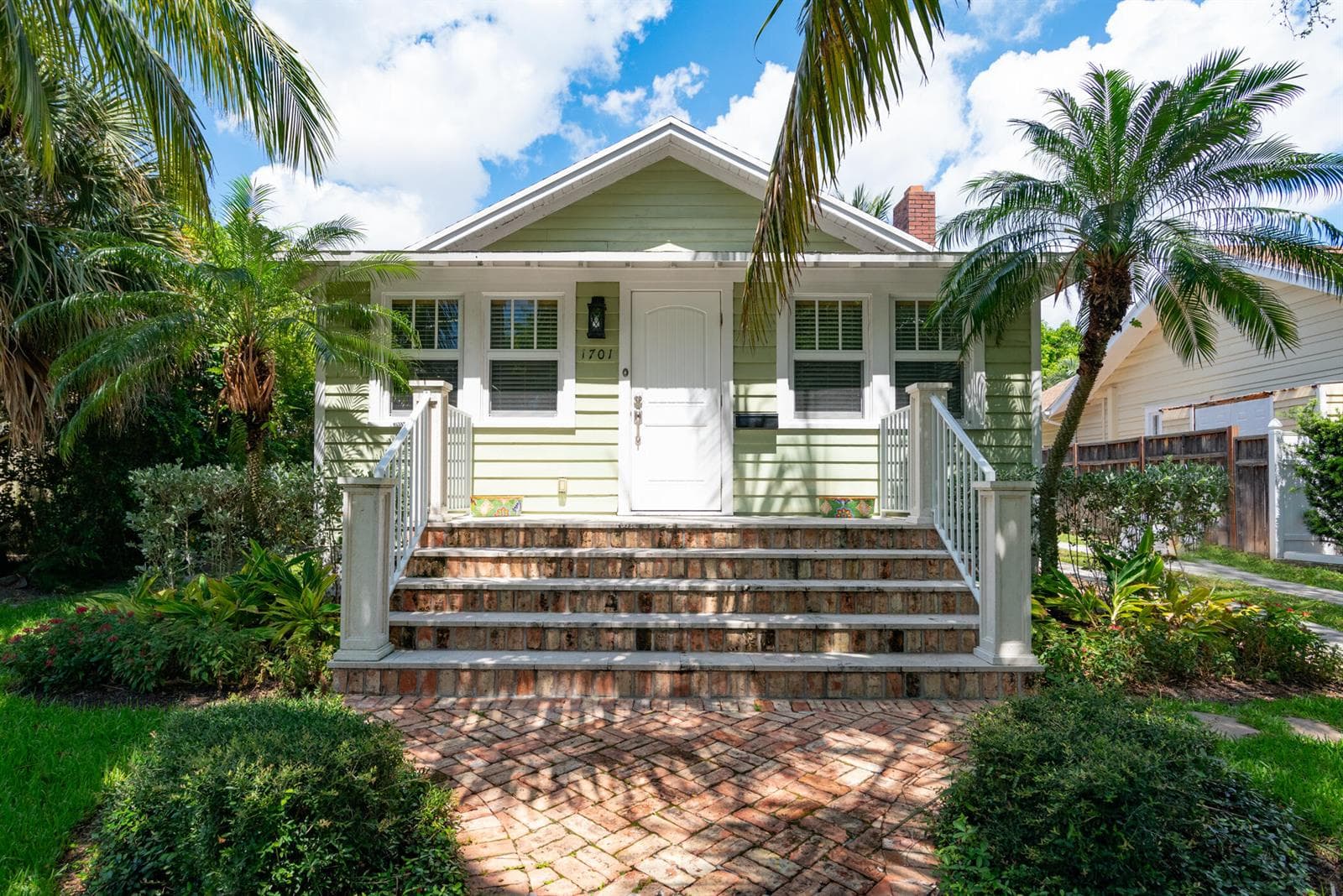 © Clark -701 Florida Ave,-004