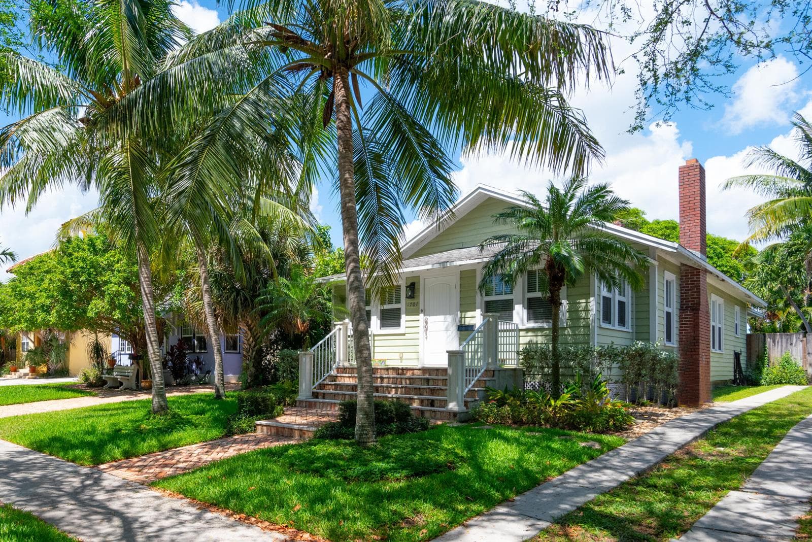 © Clark -701 Florida Ave,-003