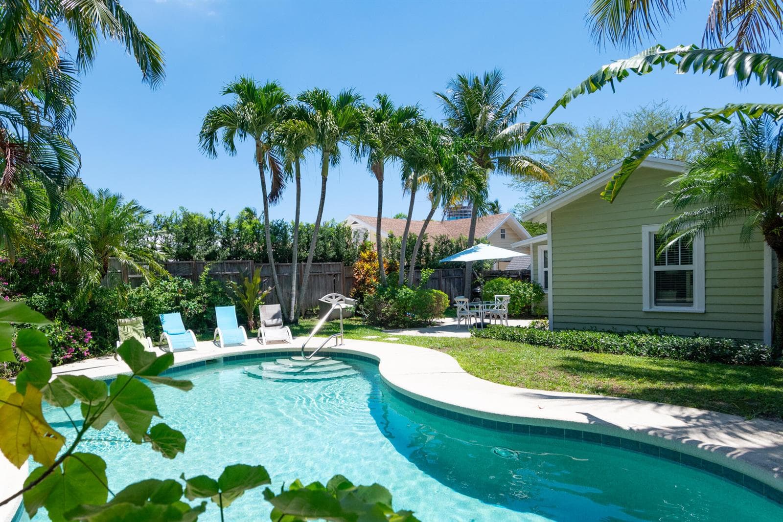 © Clark -701 Florida Ave,-029