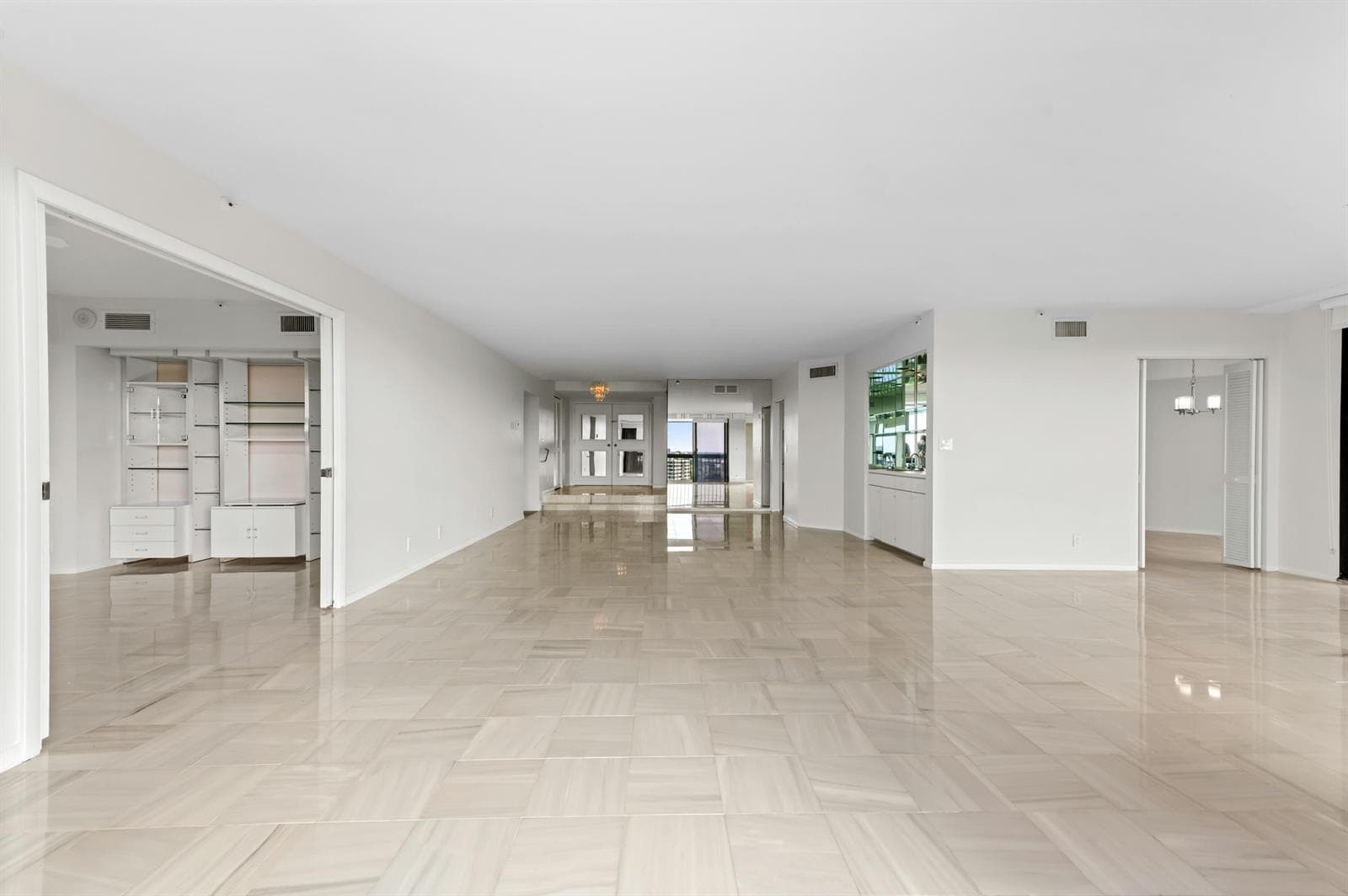 05 Living Room 02