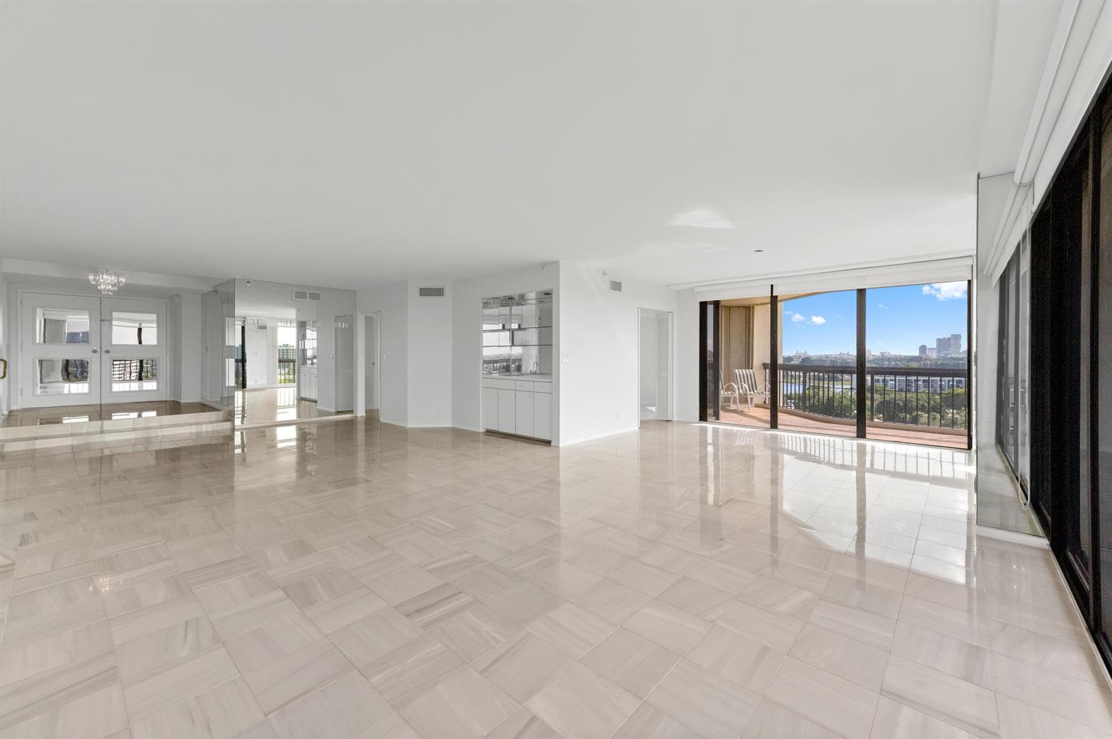 08 Living Room 05