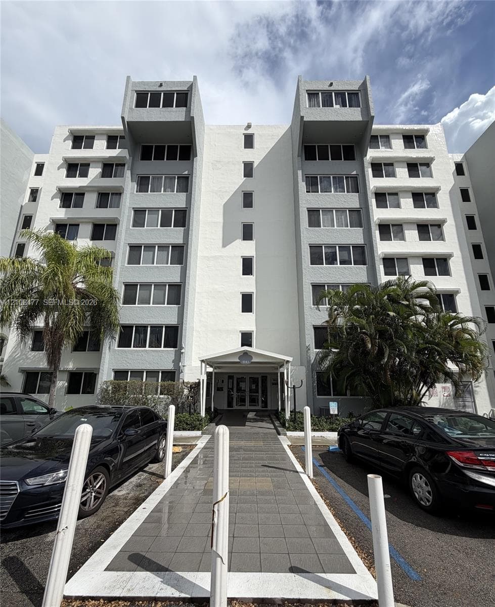 DADELAND PLACE CONDO · #B708 in Miami - Photo 2