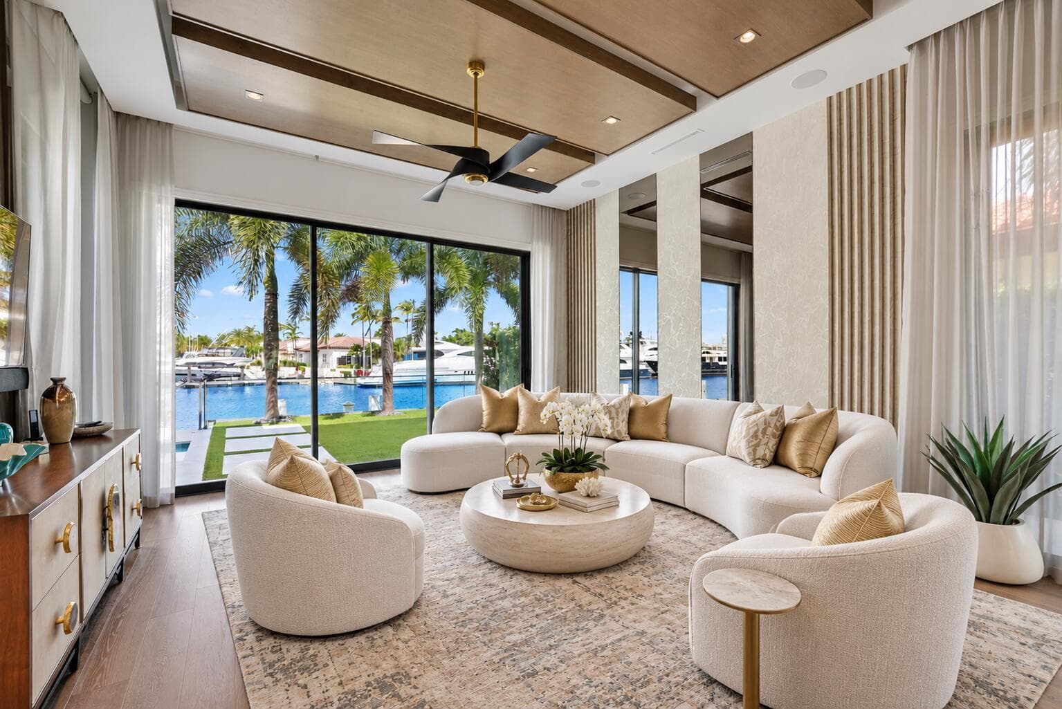 club room