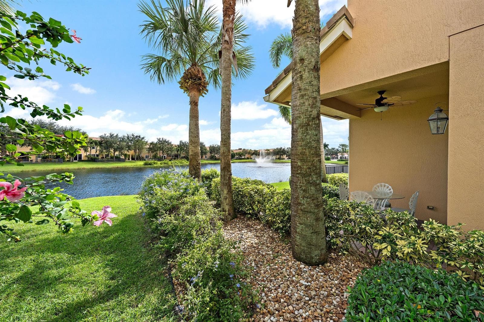 Exterior & Lake View