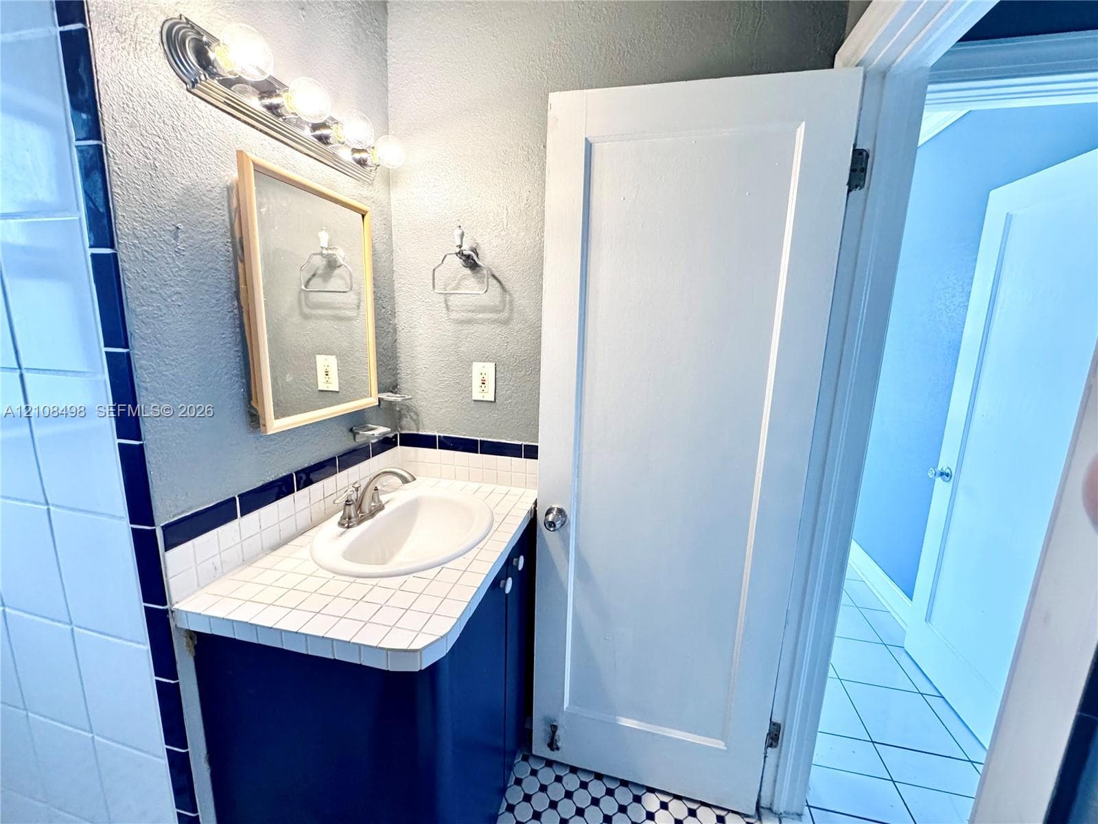 WATERWAYS CONDO · #11A in Hollywood - Photo 18