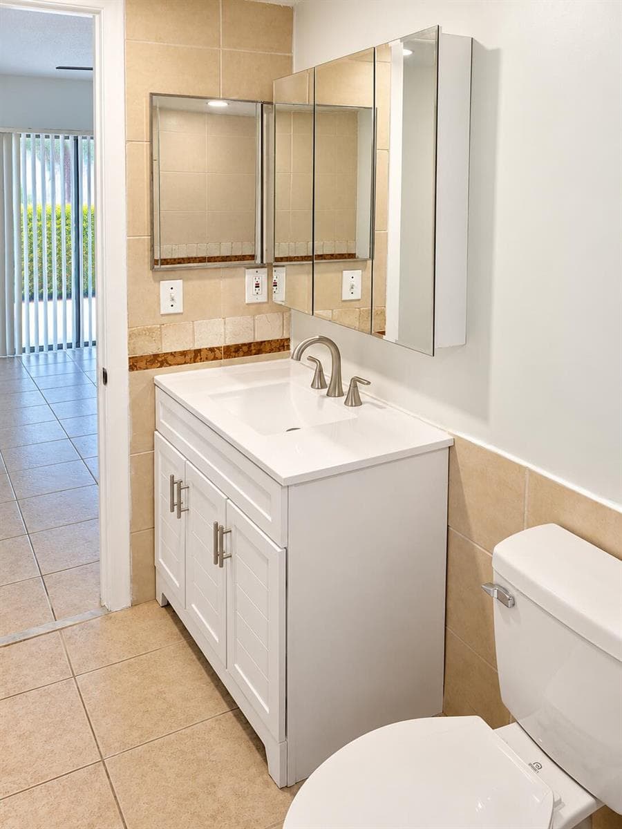Bright Modern Bathroom with Garden Views