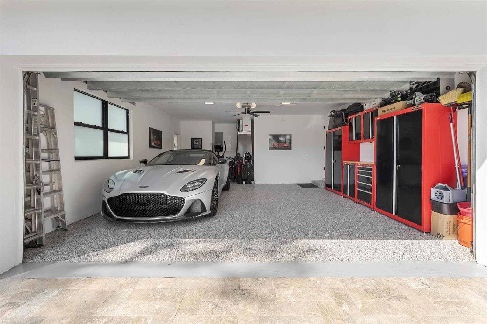 2-Car Garage