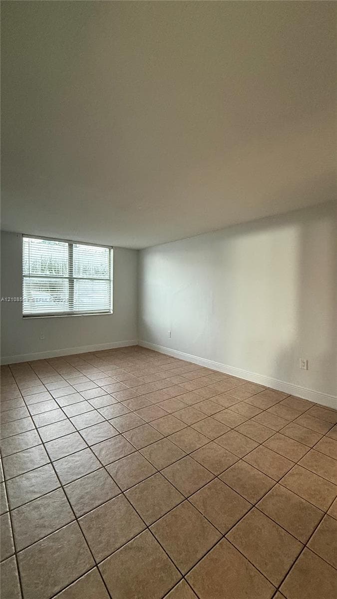 BAYVIEW PALMS CONDO · #105 in North Miami - Photo 13