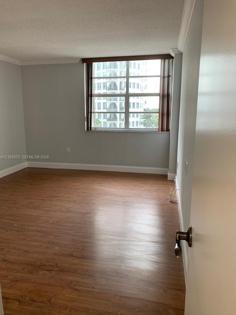 ARLEN BEACH CONDO · #301 in Miami Beach - Photo 9