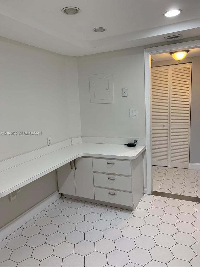 ARLEN BEACH CONDO · #301 in Miami Beach - Photo 14
