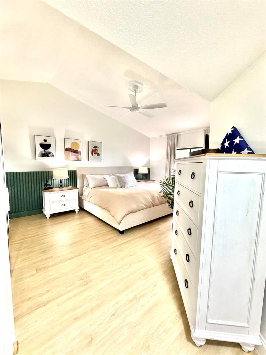 MASTER BED FROM ENTRY