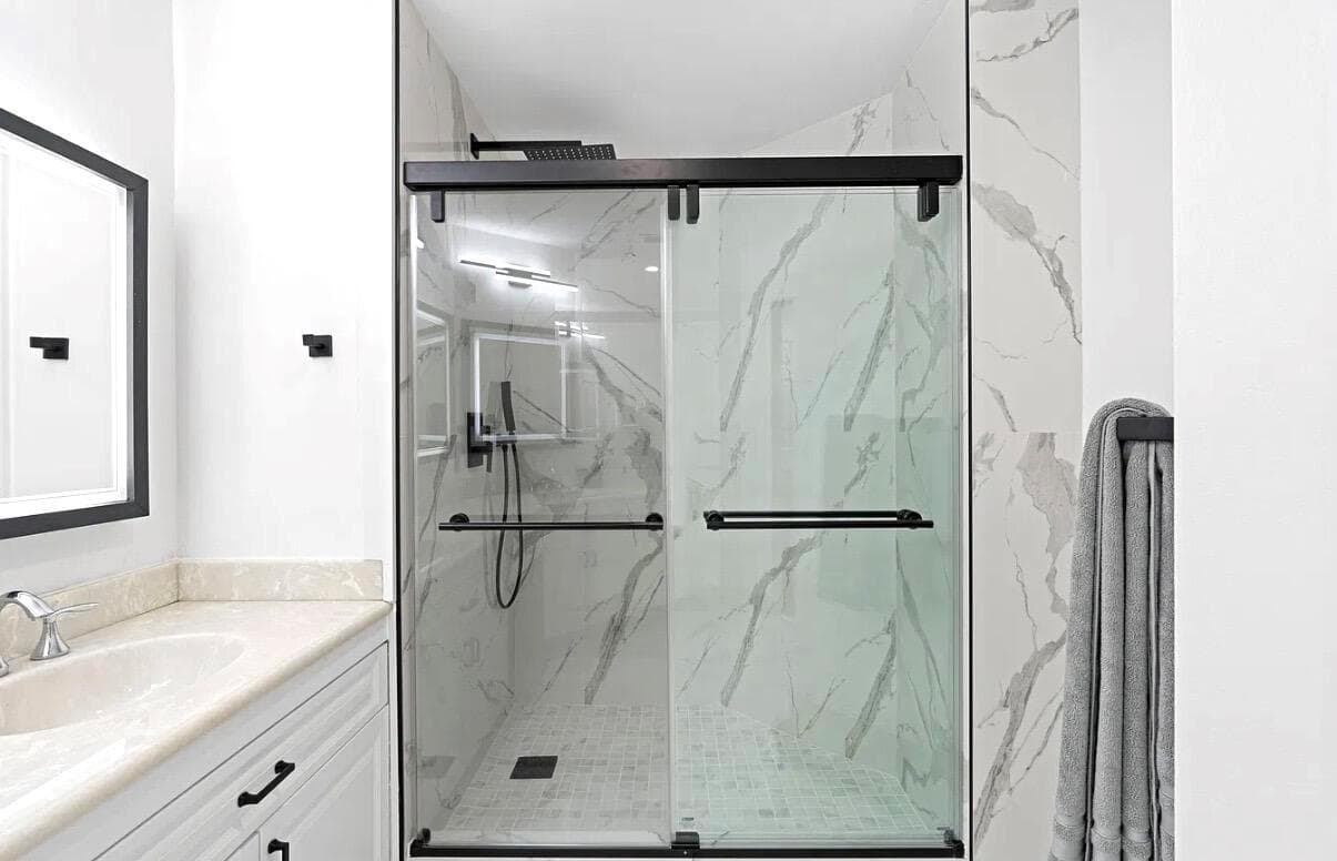 JUNO MASTER BATH SHOWER