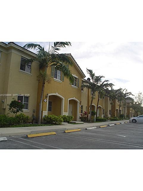 Facade/Exterior Front