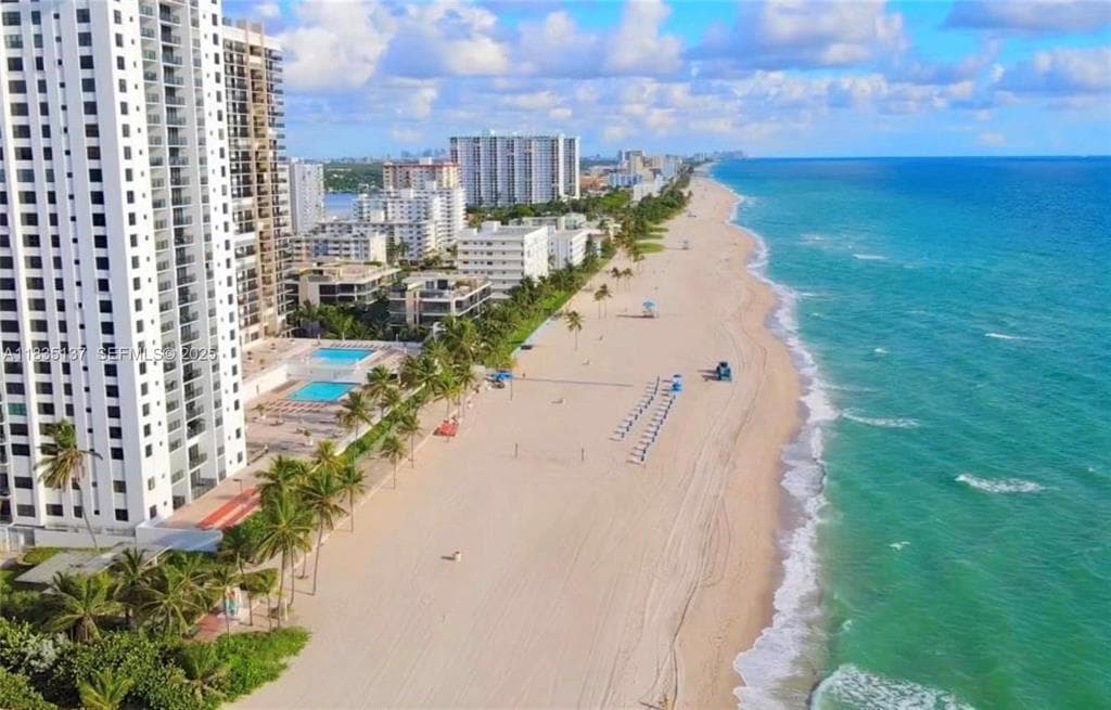 2201 beach pic drone